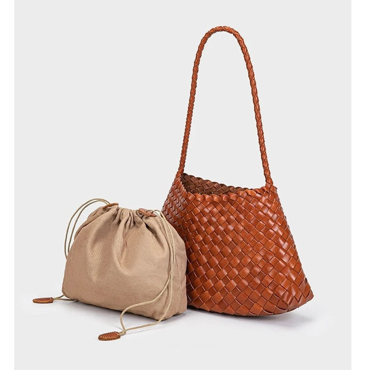 Bolsa de couro trançado com pedra