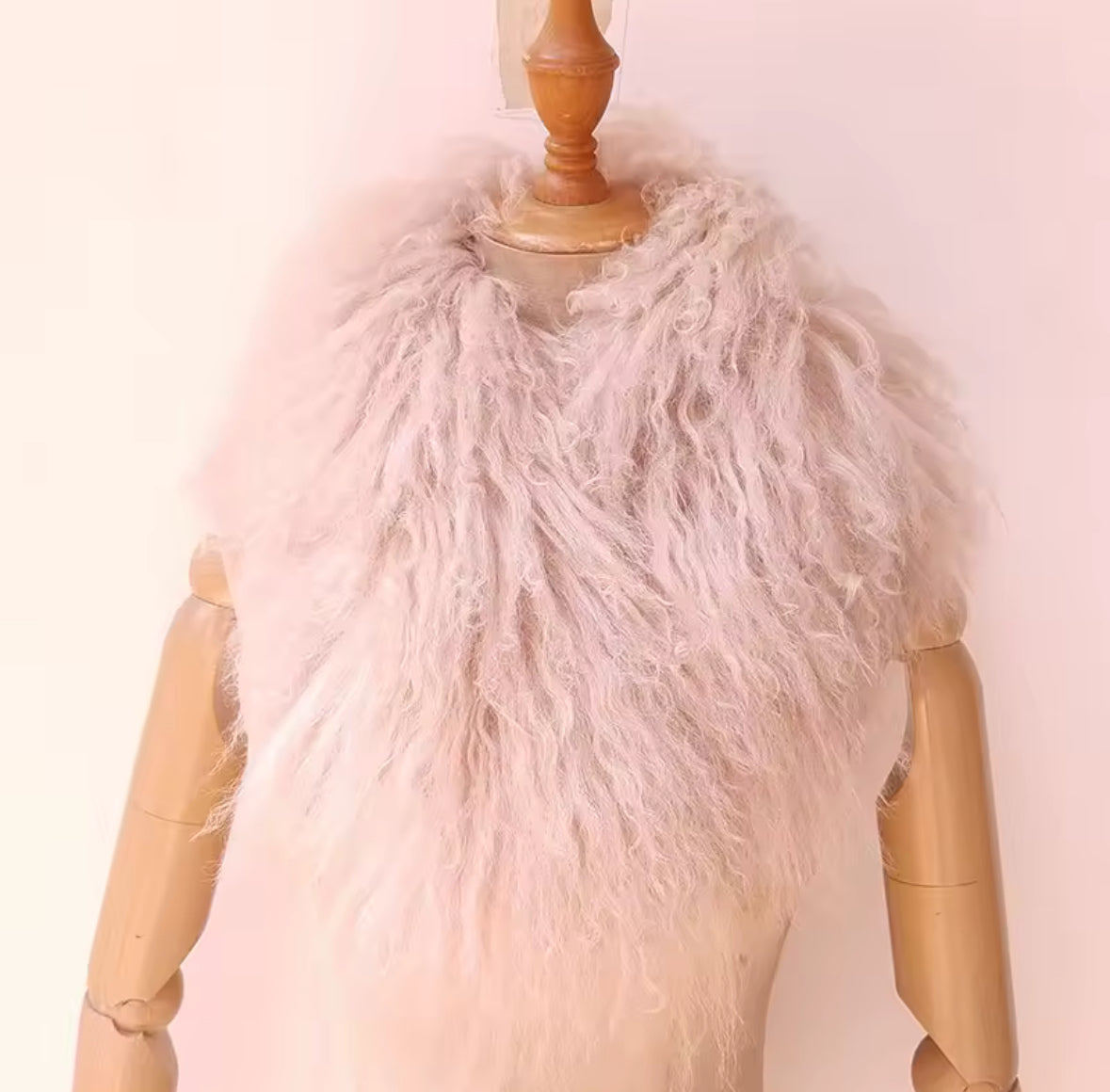 Cuello de piel de cordero de Mongolia