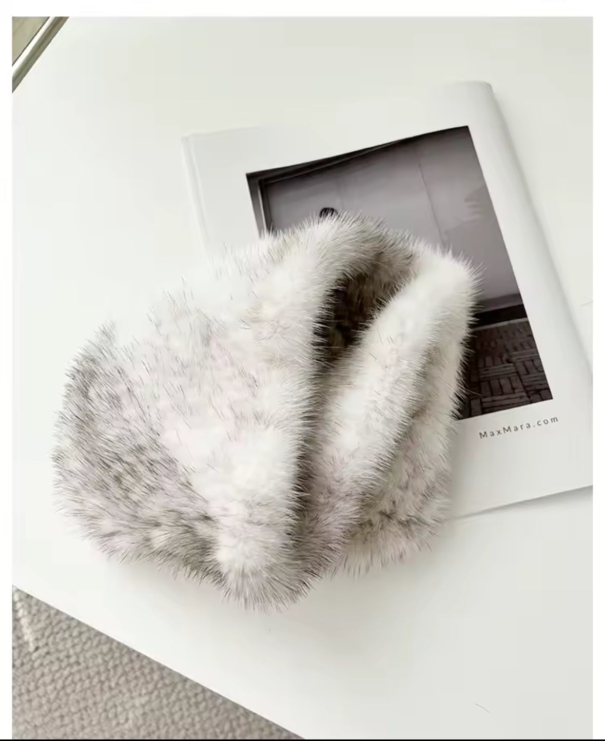 Cuello de piel trenzado